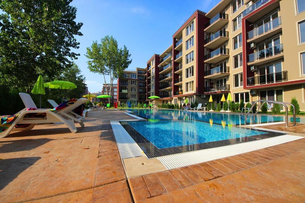 Уютные Апартаменты Vip Park Sunny Beach Exterior foto